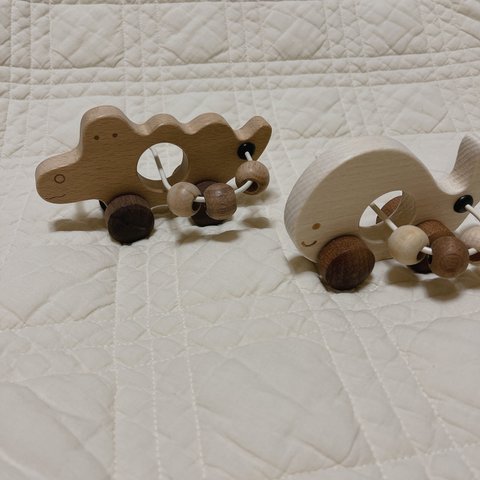 木製　動物　そろばんおもちゃ　ワニちゃん＆クジラちゃん