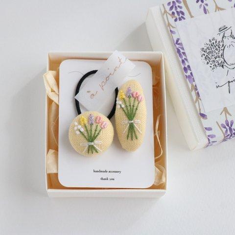 7・8月限定色ミルクイエロー　花束刺繍のゴム&ピンセット　ベビーギフトボックス