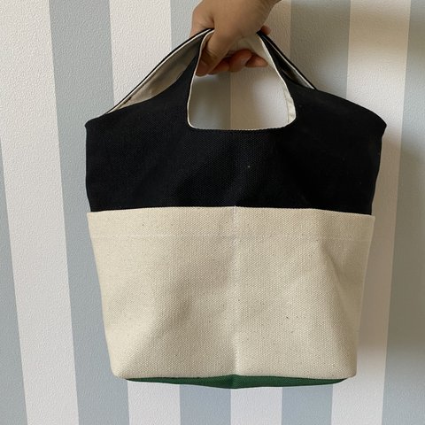 硬さのある帆布でつくったトートbag○8号11号帆布○黒×生成り○手持ちバッグ○ころりんバッグ、ランチバッグ