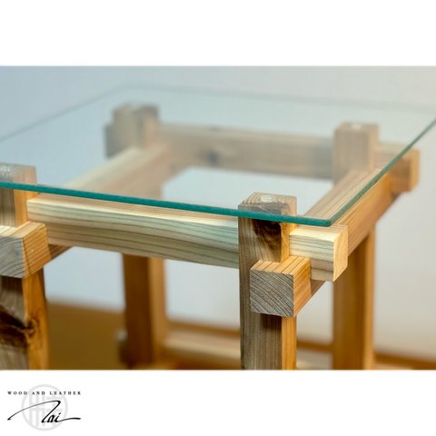サイドテーブル/ベッドサイドテーブル/ソファテーブル/ナイトテーブル/杉/無垢材/ガラス