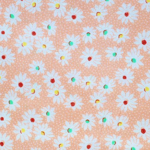 USAファブリック　Nana Mae VI Medium Daisies Peach