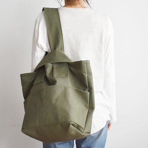 CLOUCHY SHOULDER BAG（オリーブ / カーキ）