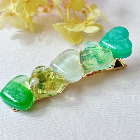 レジン　ヘアクリップ　グリーン