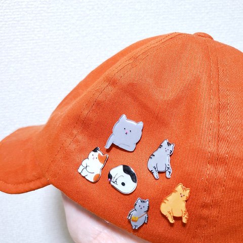 猫 おもしろ ✱ ピンバッジ ✱ ハンドメイド