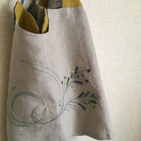 鳥と月（麻生地と手刺繍のキャミベスト）