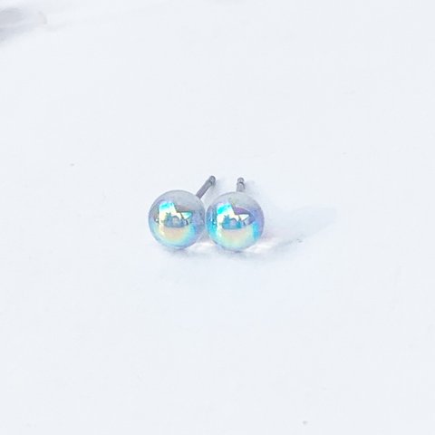 小さなシャボン玉ピアス／イヤリング