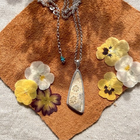  《silver925》 fossil coral ✼ flower pattern necklace ❃