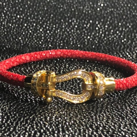 コスティングレイラグジュアリースタイルブレスレット レッドstingray luxury style bracelet red