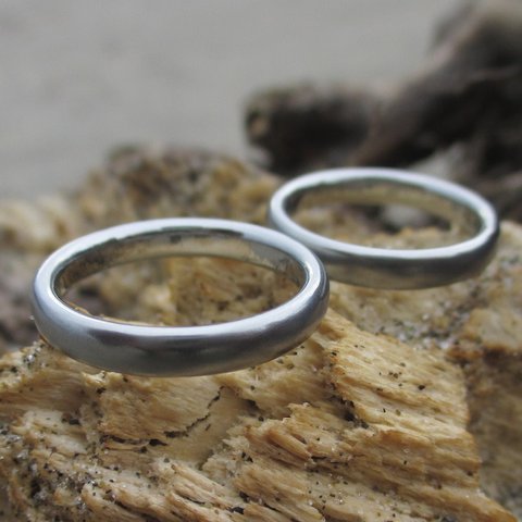 【金属アレルギー対応】 安全で丈夫な稀少金属・ハフニウムの結婚指輪