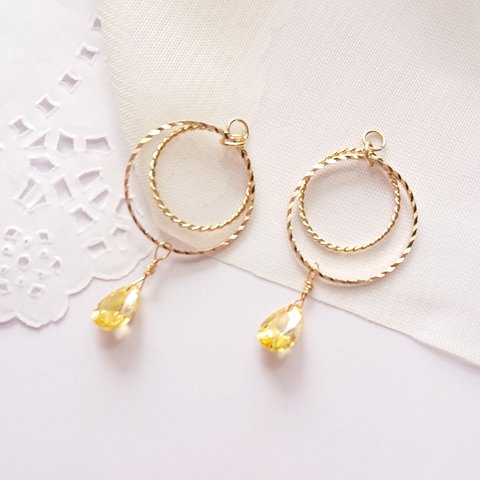 〔トパーズ〕ジルコニア+ダブルリング  イヤリング/ピアス/ノンホールピアス(155)