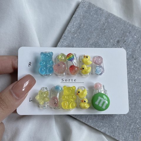 お菓子ネイル