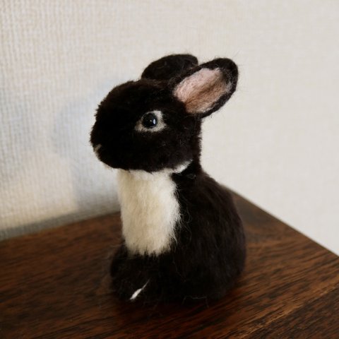 羊毛フェルト　黒うさぎ🐰🖤