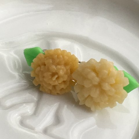 黄色いたんぽぽのほっこりブローチ