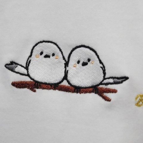 「雪の妖精」シマエナガの可愛い刺繍入りTシャツ　6.2オンス