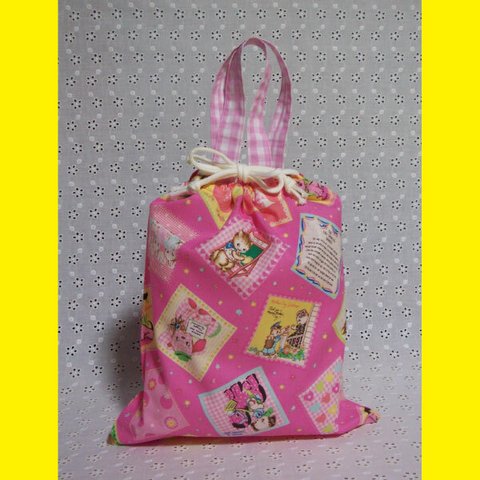 レトロアニマル柄のお着替え袋／ピンク