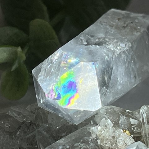 ライトニング⚡️　レインボー　雷水晶　レーザー　クリスタル　原石