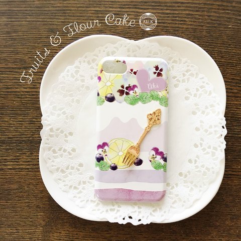 【ケースとお揃い☆壁紙に使えるデータ付き】名入れ フルーツとお花のケーキスマホケース　パープル系