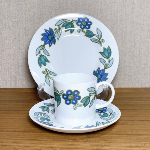 スージークーパー アールヌーボー トリオ(ブルー) B イギリス製 ヴィンテージ食器 susie cooper Art nouveau C2071