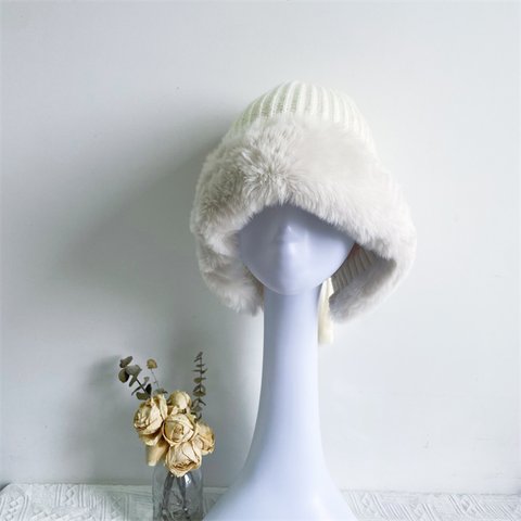 アイボリーニットハット、裏起毛、ニット帽子、冬の帽子、贈り物、防寒対策、