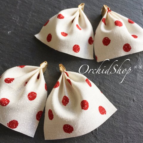 *4個*red polka dot tassel〈レッド〉