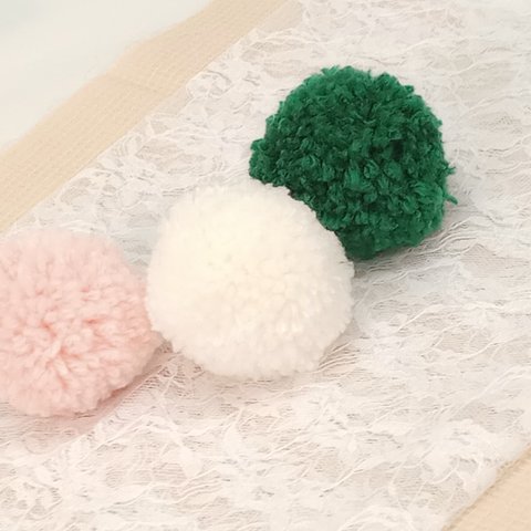 HM17　毛糸ボンボン(毛糸ポンポン)　3個セット　ピンク/グリーン/ホワイト