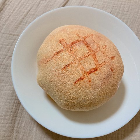 本物そっくり！大きなメロンパン