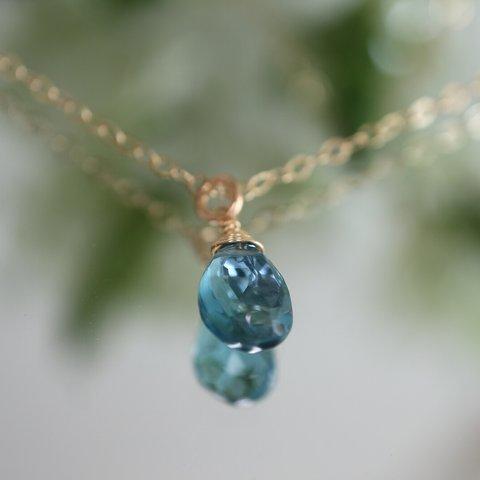 ロンドンブルートパーズの一粒ゴールドネックレス　London Blue Topaz 14kgf