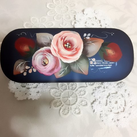 トールペイント❤︎薔薇のメガネケース❤︎