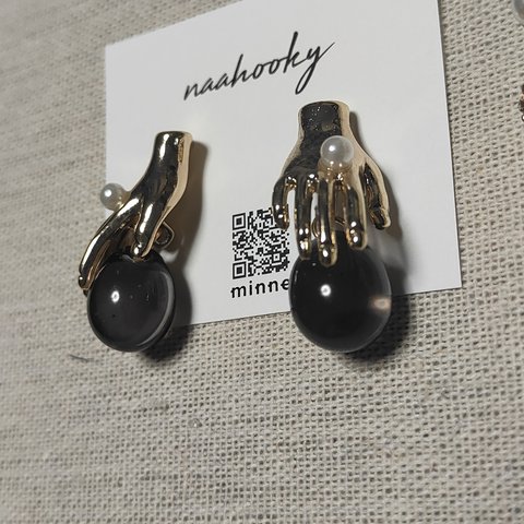 ハンドピアス