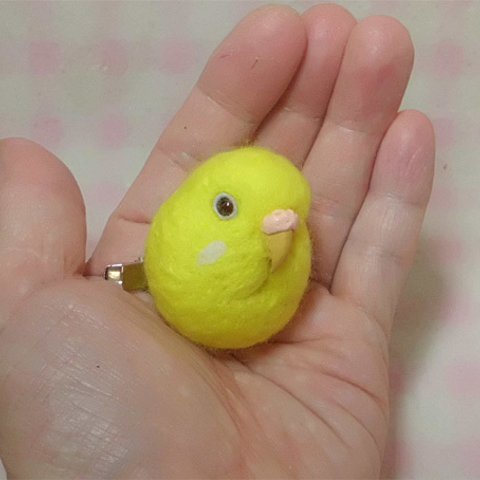 セキセイインコ  ルチノー(濃赤目） ☆マグネット/ブローチ どちらか選択      羊毛の小鳥  受注作成　  工房小鳥屋さん