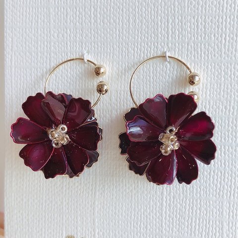 dip flower "chocolate cosmos" earring(受注製作)