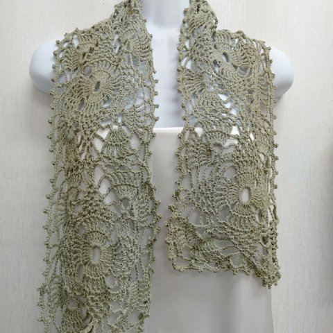 春糸で編んだ 透かし編みのショール