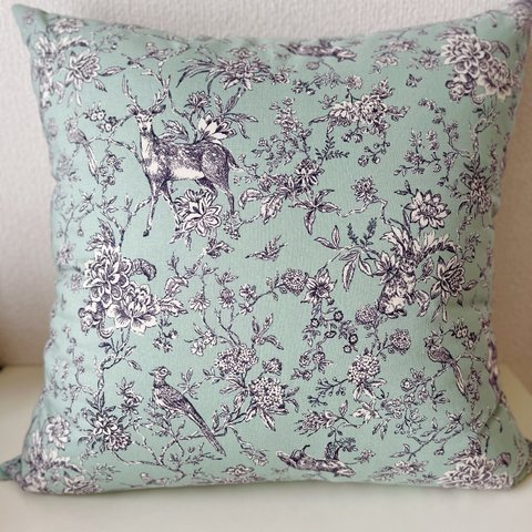 クッションカバー　45×45  トワルドジュイ Toile de Jouy 　 フォレスト　ライトブルー