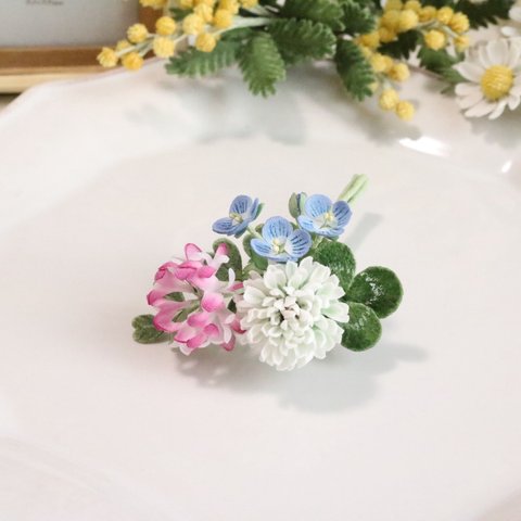 布花   小さめの草花ブーケブローチ　1169