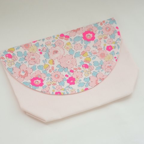 リバティ＊ベッツィ🌸横入れお弁当袋＊入園グッズ＊お弁当袋＊幼稚園