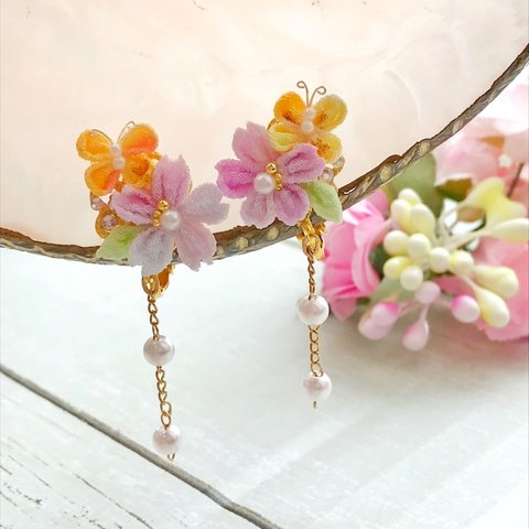 つまみ細工のお花のイヤリング