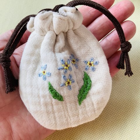 ガーゼ刺繍リング入れ巾着ポーチ（忘れな草）＊送料無料＊