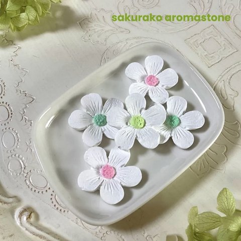 「小花」(5個セット)  ワンコインで買える♡アロマストーン