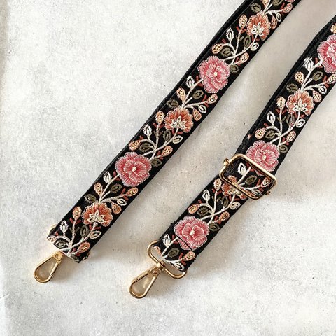 インド刺繍リボン スマホショルダー ショルダーストラップ ショルダーベルト ブラックピンク 薔薇