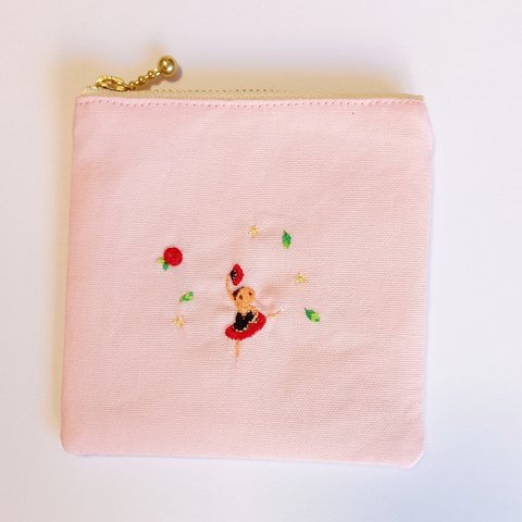 バレリーナ　刺繍ポーチ(ピンク①)