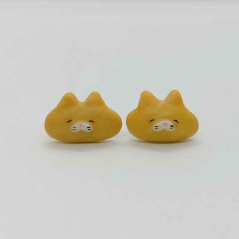 ねこっぺぱんのピアス