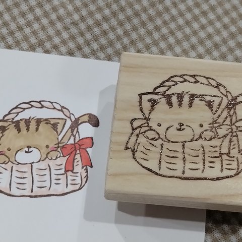 消しゴムはんこ♪　ふわふわねこちゃんとカゴ