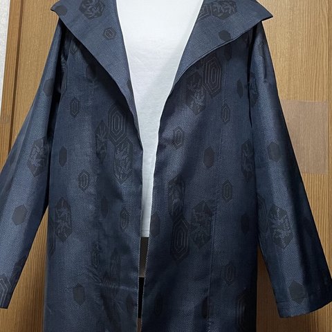 着物リメイク　藍色系　大島のフード付きジャケット　L〜LLサイズ