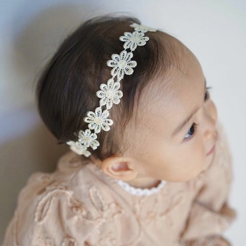 再販【flower lace hair band】ベビー　赤ちゃん　ヘアバンド  レースヘアバンド　100日祝い　バースデー　結婚式