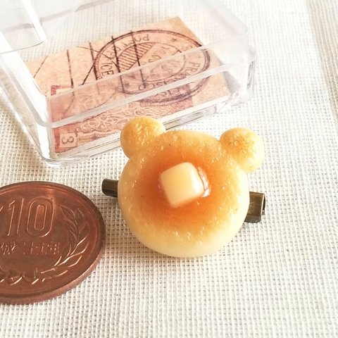 (受注製作) ♡クマちゃんホットケーキのブローチ(ミニチュアフード,フェイクフード,食品サンプル)