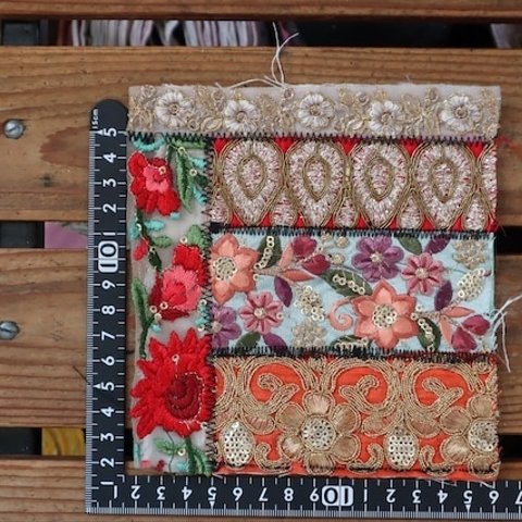 10640　インド刺繍リボンパッチワーク　１枚