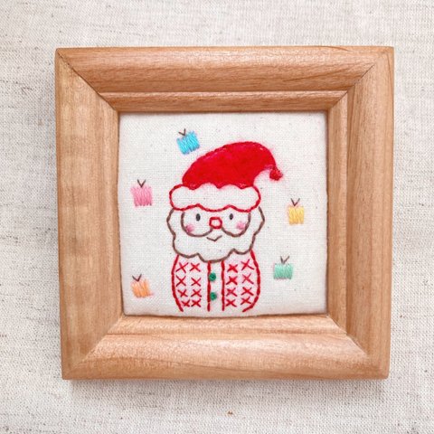 クリスマスの額＊新サンタさん　サンタクロース　刺繍フレーム　