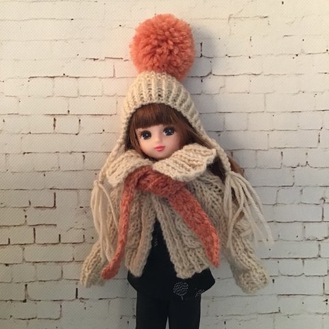 リカちゃん手編みのジャケット　帽子　マフラーの3点セット