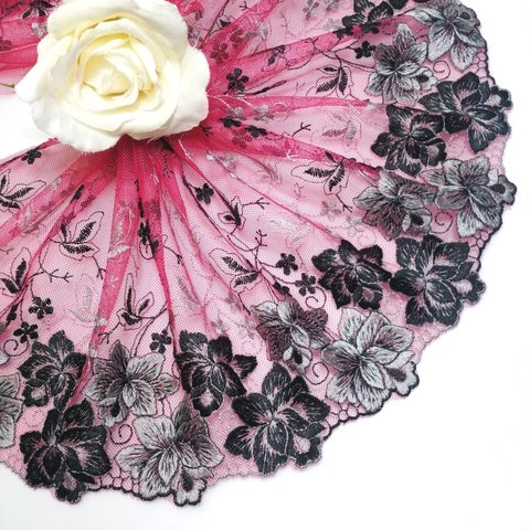 特別価格❣️2m 花柄 刺繡 チュールレース　ハンドメイド はぎれ　素材