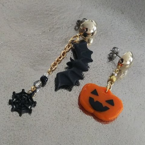 ハロウィンピアスセット B